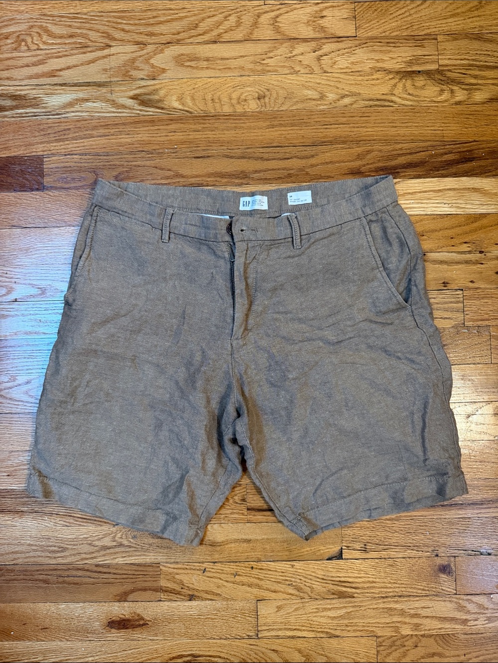 GAP Men’s Flat-Front Brown linen 10” Shorts